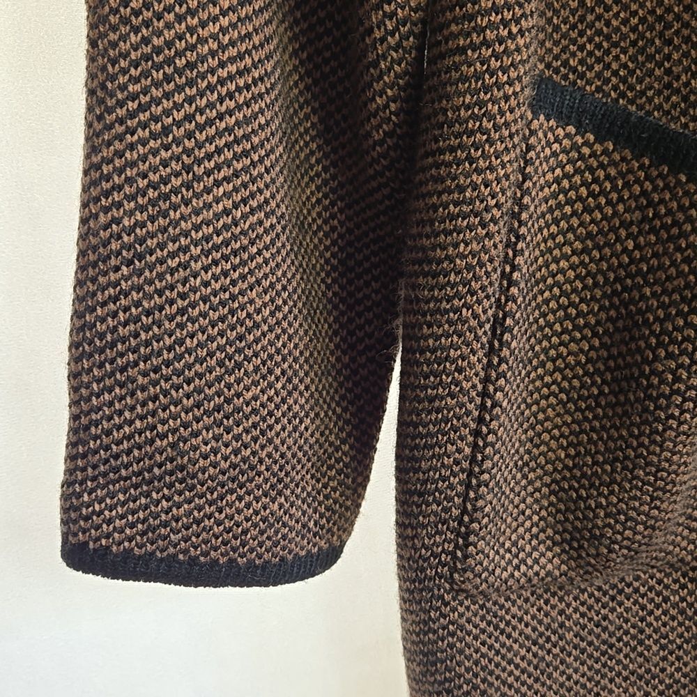🖤5/$20🖤 Cozy Knit Hooded Cardigan in Brown and Black - Picture 5 of 11